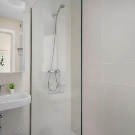 شقة Family By Costarentals - Ref 111